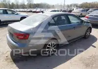 2017 Volkswagen Jetta фото