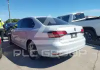 2017 Volkswagen Jetta photo
