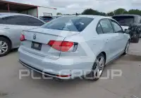 2017 Volkswagen Jetta фото
