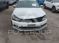 2017 Volkswagen Jetta photo