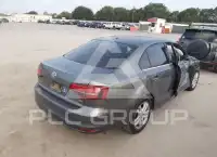 2017 Volkswagen Jetta фото