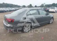 2017 Volkswagen Jetta photo