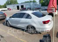 2017 Volkswagen Jetta photo