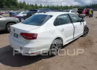 2017 Volkswagen Jetta photo