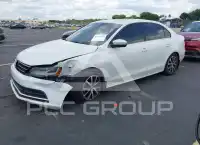 2017 Volkswagen Jetta фото