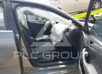 2017 Volkswagen Jetta фото