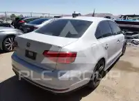 2017 Volkswagen Jetta photo