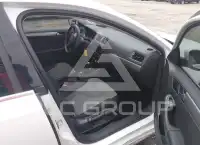 2017 Volkswagen Jetta фото