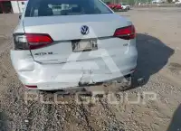 2017 Volkswagen Jetta фото