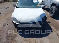 2017 Volkswagen GOLF photo