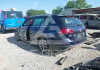 2017 Volkswagen GOLF фото