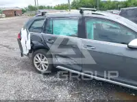 2017 Volkswagen GOLF photo