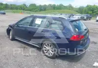 2017 Volkswagen GOLF photo