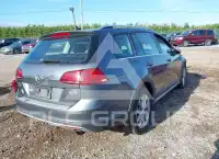 2017 Volkswagen GOLF photo