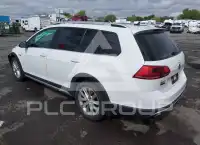 2017 Volkswagen GOLF photo