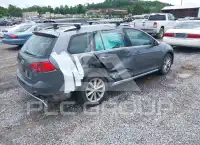2017 Volkswagen GOLF photo