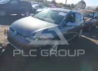 2017 Volkswagen GOLF photo