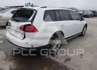 2017 Volkswagen GOLF photo