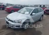 2017 Volkswagen GOLF photo