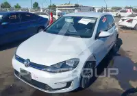 2017 Volkswagen E-Golf фото