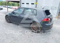 2017 Volkswagen GOLF photo