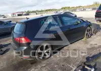 2017 Volkswagen GOLF фото
