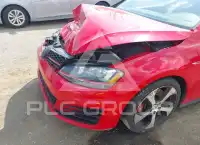 2017 Volkswagen GOLF photo