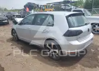 2017 Volkswagen GOLF photo