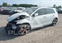 2017 Volkswagen GOLF фото