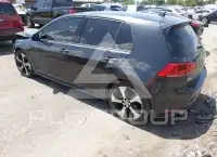 2017 Volkswagen GOLF фото