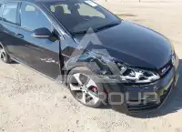 2017 Volkswagen GOLF photo