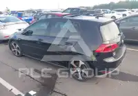 2017 Volkswagen GOLF photo