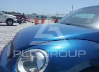 2017 Volkswagen BEETLE фото