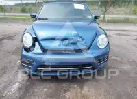 2017 Volkswagen BEETLE photo