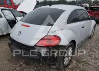 2017 Volkswagen BEETLE фото