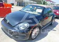 2017 Volkswagen BEETLE фото