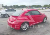 2017 Volkswagen BEETLE фото