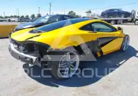2017 McLaren 570GT фото