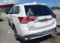 2018 Mitsubishi OUTLANDER photo