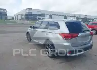 2018 Mitsubishi OUTLANDER photo