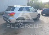 2018 Mitsubishi OUTLANDER photo