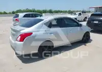 2018 Nissan VERSA photo