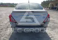 2018 Nissan VERSA фото