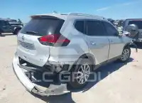 2018 Nissan ROGUE photo
