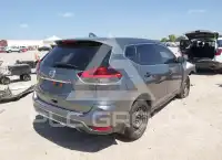 2018 Nissan ROGUE photo