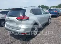 2018 Nissan ROGUE photo