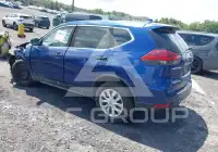 2018 Nissan ROGUE photo