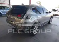 2018 Nissan ROGUE photo