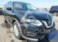 2018 Nissan ROGUE photo