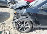 2018 Nissan ROGUE photo